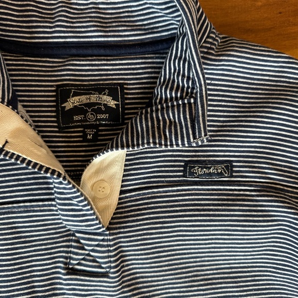 State of Mind Florida Navy and White Striped Pullover size Medium - Picture 3 of 4